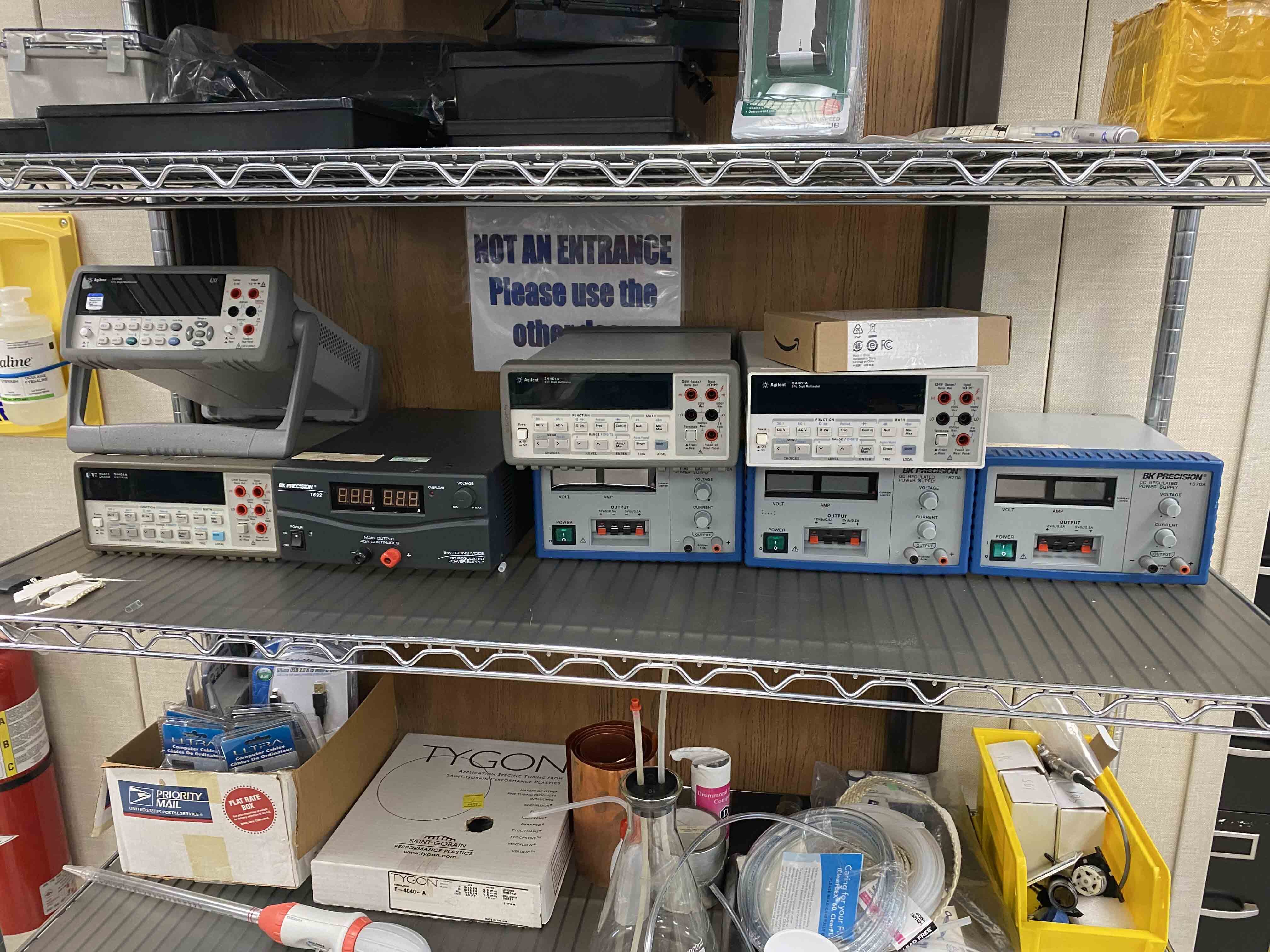 Photo Utilisé AGILENT / HP / HEWLETT-PACKARD / KEYSIGHT 33220A À vendre