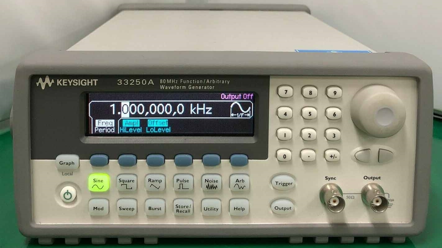 Photo Used AGILENT / HP / HEWLETT-PACKARD / KEYSIGHT 33250A For Sale