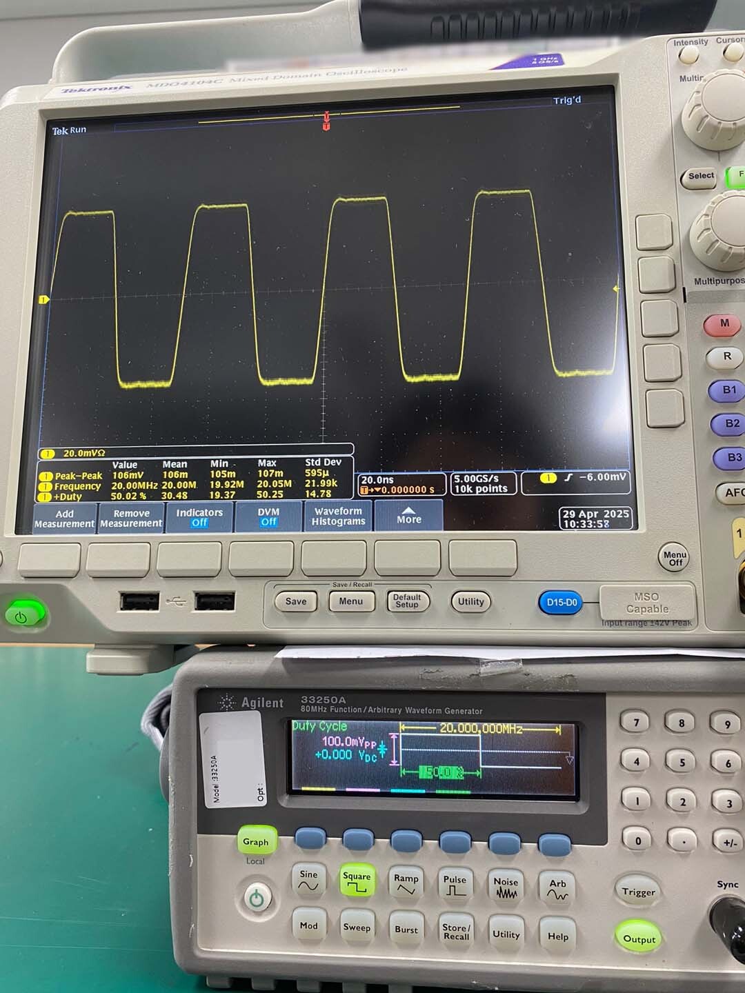 Photo Utilisé AGILENT / HP / HEWLETT-PACKARD / KEYSIGHT 33250A À vendre