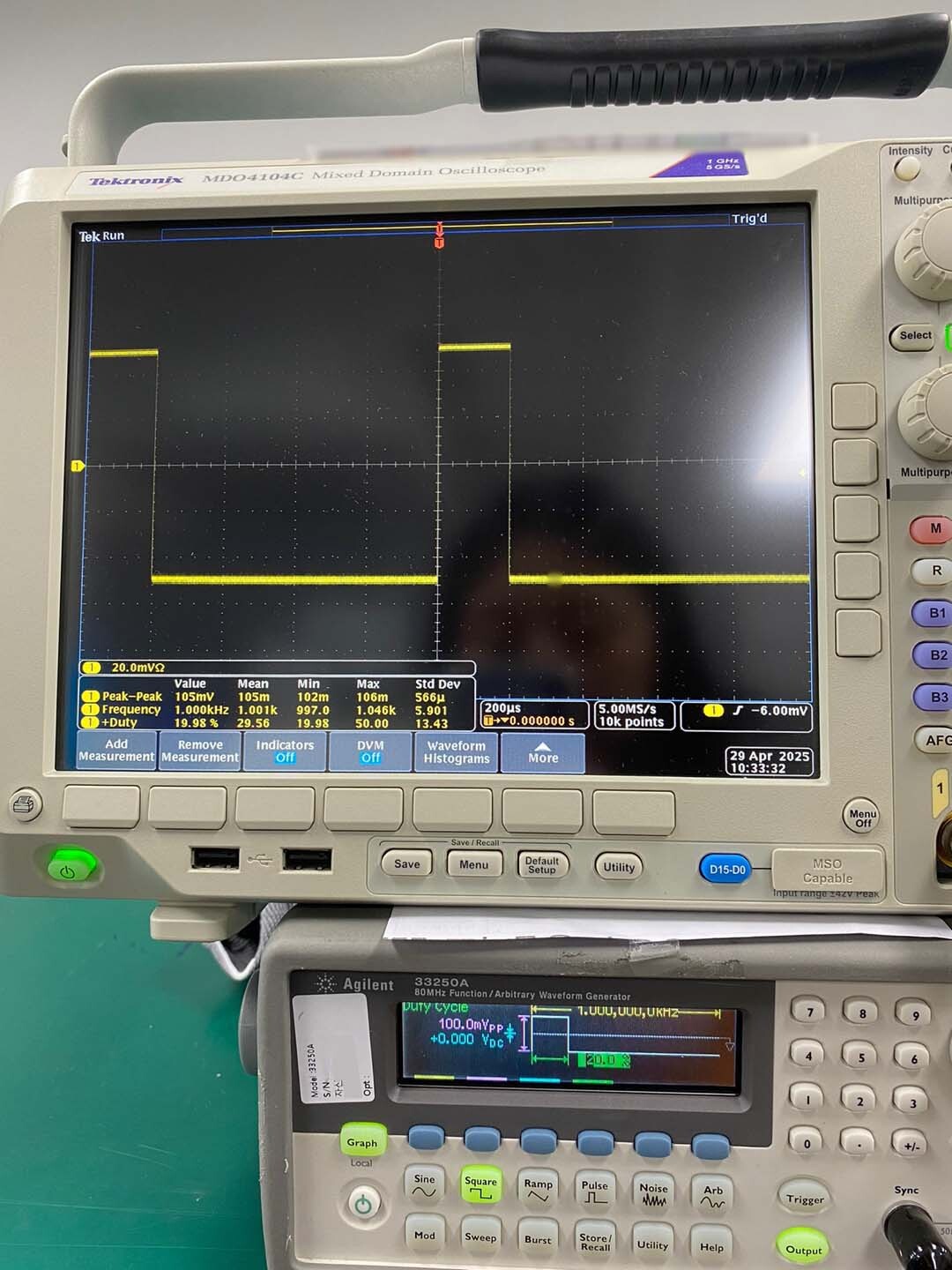 Photo Utilisé AGILENT / HP / HEWLETT-PACKARD / KEYSIGHT 33250A À vendre