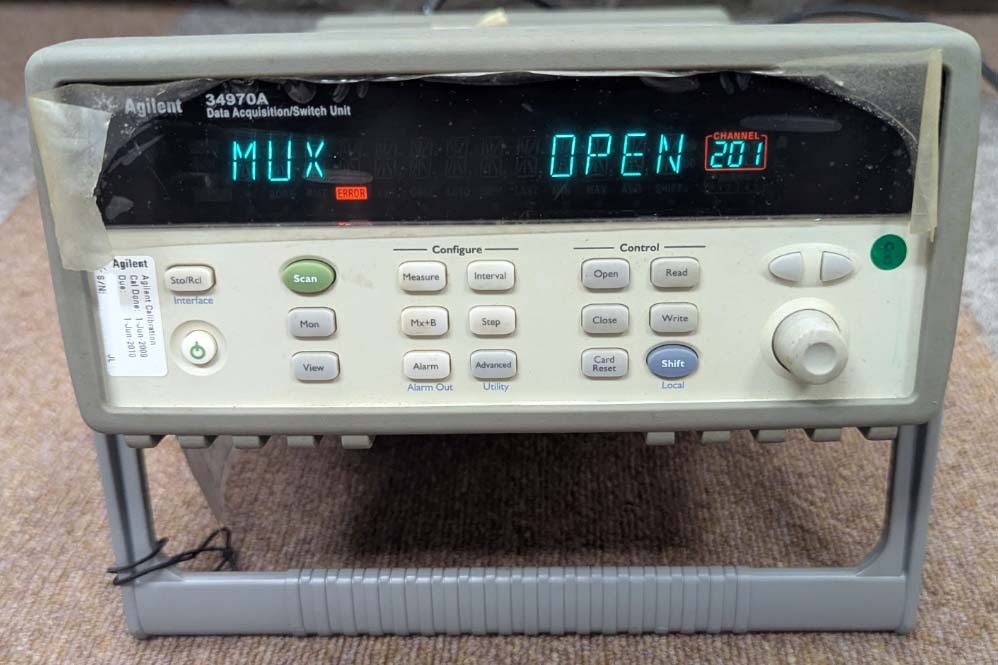 Photo Used AGILENT / HP / HEWLETT-PACKARD / KEYSIGHT 34970A For Sale
