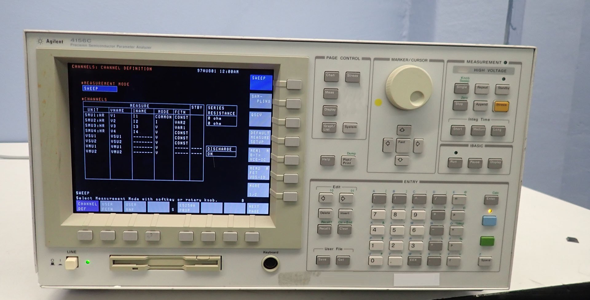 Photo Used AGILENT / HP / HEWLETT-PACKARD / KEYSIGHT 4156C For Sale