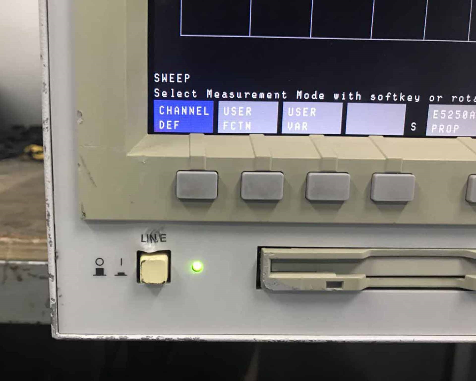 Photo Used AGILENT / HP / HEWLETT-PACKARD / KEYSIGHT 4156C For Sale