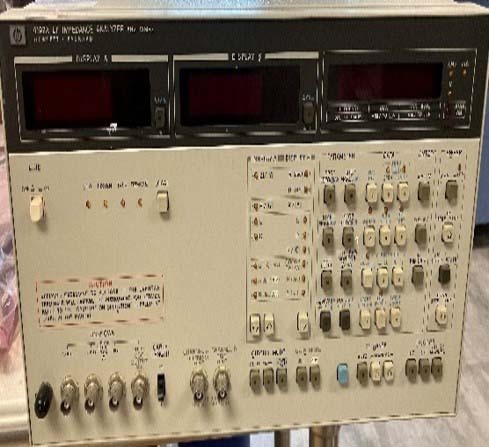 Foto Verwendet AGILENT / HP / HEWLETT-PACKARD / KEYSIGHT 4192A Zum Verkauf