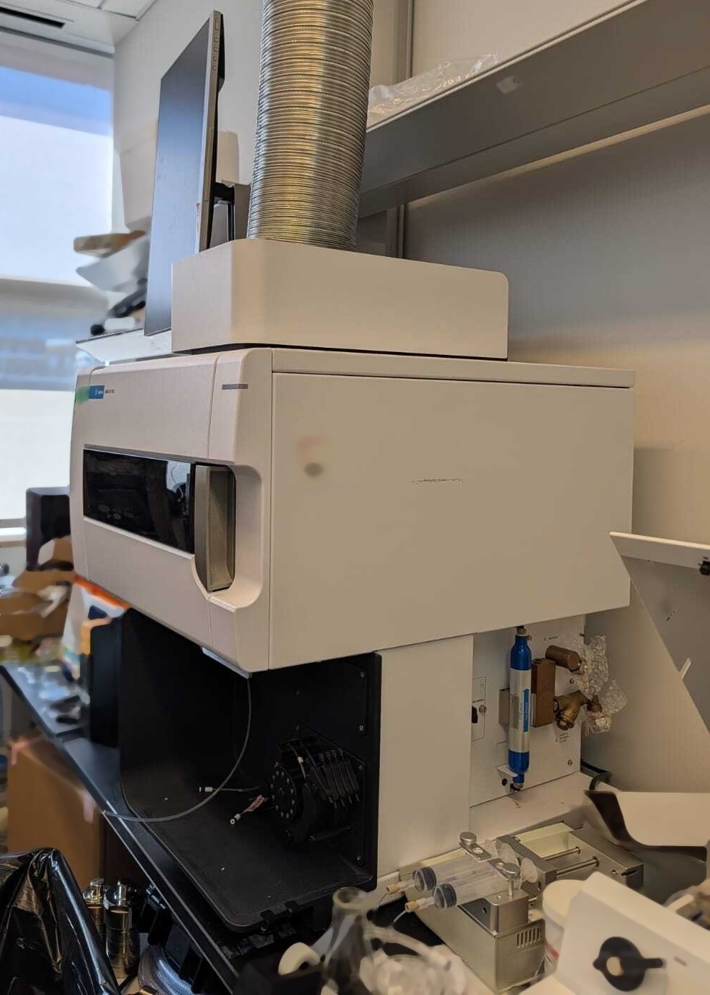 Photo Used AGILENT / HP / HEWLETT-PACKARD / KEYSIGHT 5800 For Sale