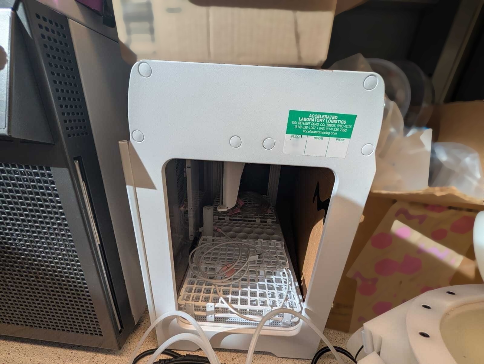 Photo Used AGILENT / HP / HEWLETT-PACKARD / KEYSIGHT 5800 For Sale