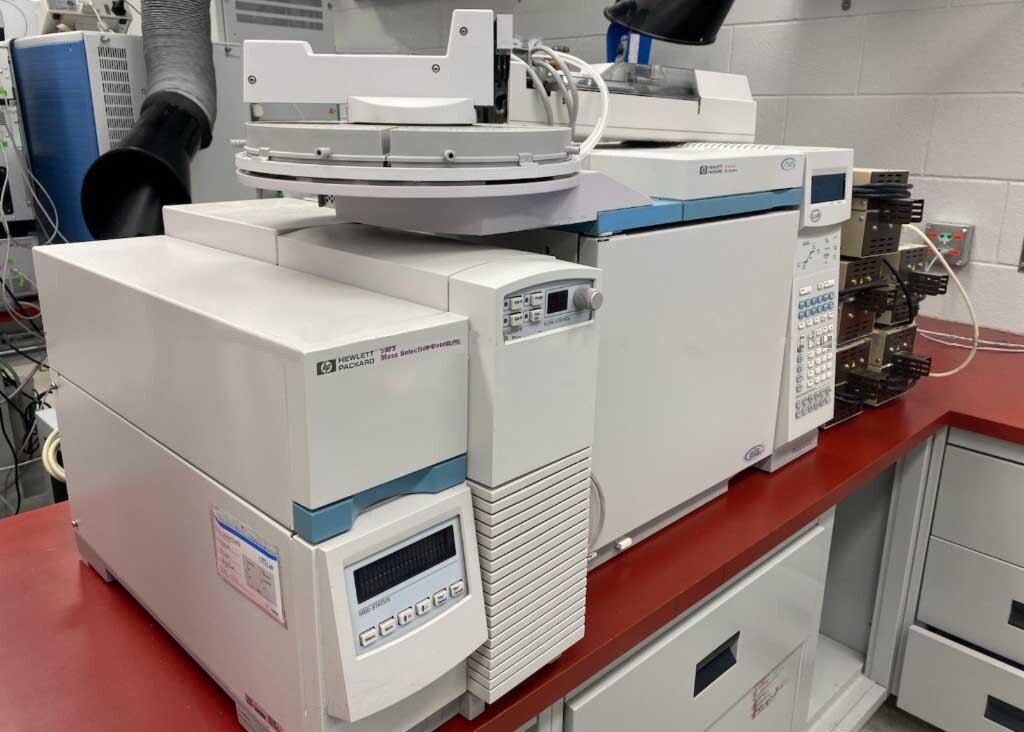 Photo Used AGILENT / HP / HEWLETT-PACKARD / KEYSIGHT 890 For Sale