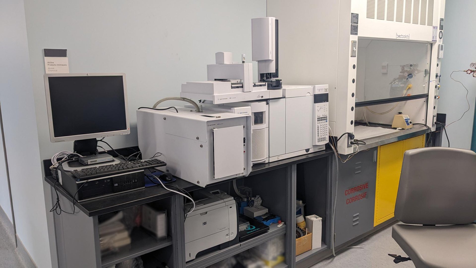 사진 사용됨 AGILENT / HP / HEWLETT-PACKARD / KEYSIGHT 5975C / 7890A / 7693 판매용