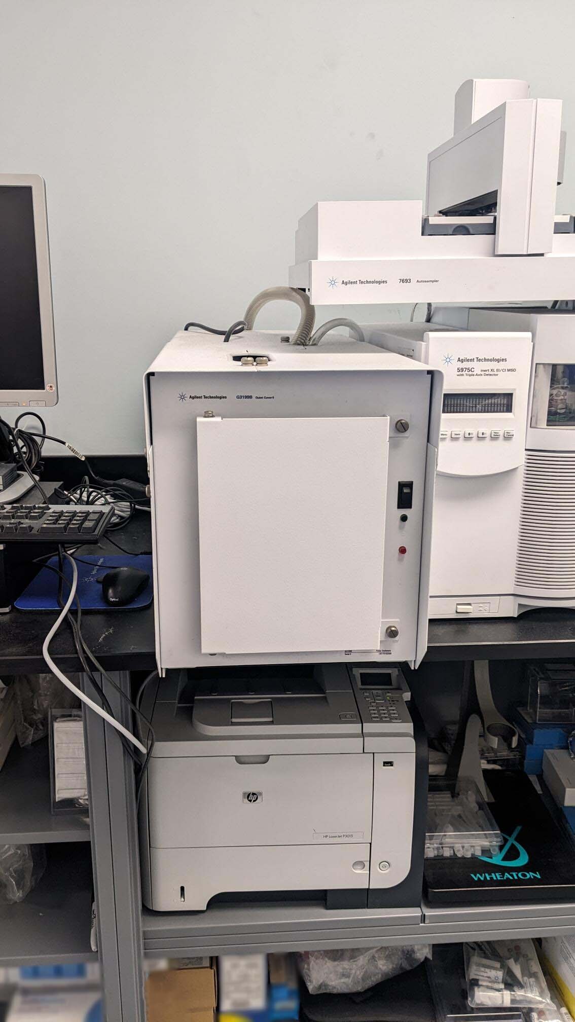 사진 사용됨 AGILENT / HP / HEWLETT-PACKARD / KEYSIGHT 5975C / 7890A / 7693 판매용