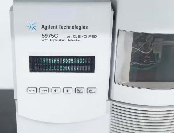 フォト（写真） 使用される AGILENT / HP / HEWLETT-PACKARD / KEYSIGHT 5975C / 7890A 販売のために