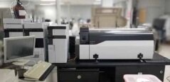 Photo Used SHIMADZU LCMS-8050 For Sale