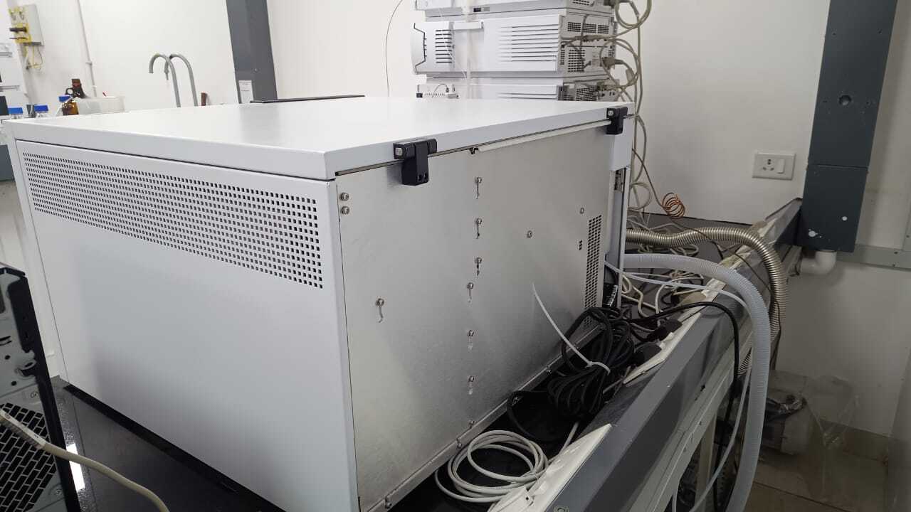 AGILENT / HP / HEWLETT-PACKARD / KEYSIGHT 6470 Spectrometer used