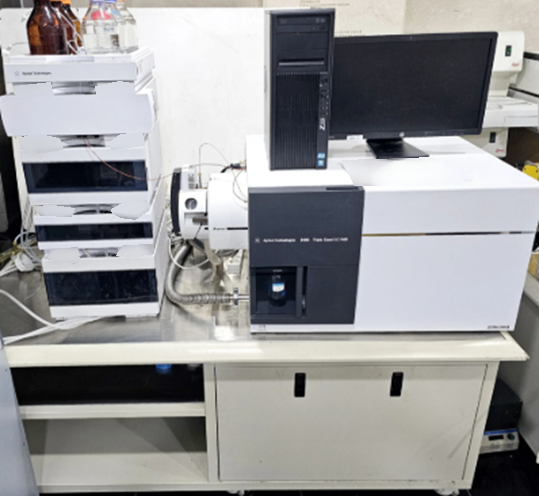 Photo Utilisé AGILENT / HP / HEWLETT-PACKARD / KEYSIGHT 6490A À vendre