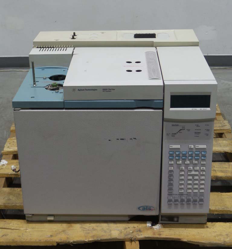 Photo Utilisé AGILENT / HP / HEWLETT-PACKARD / KEYSIGHT 6890A À vendre