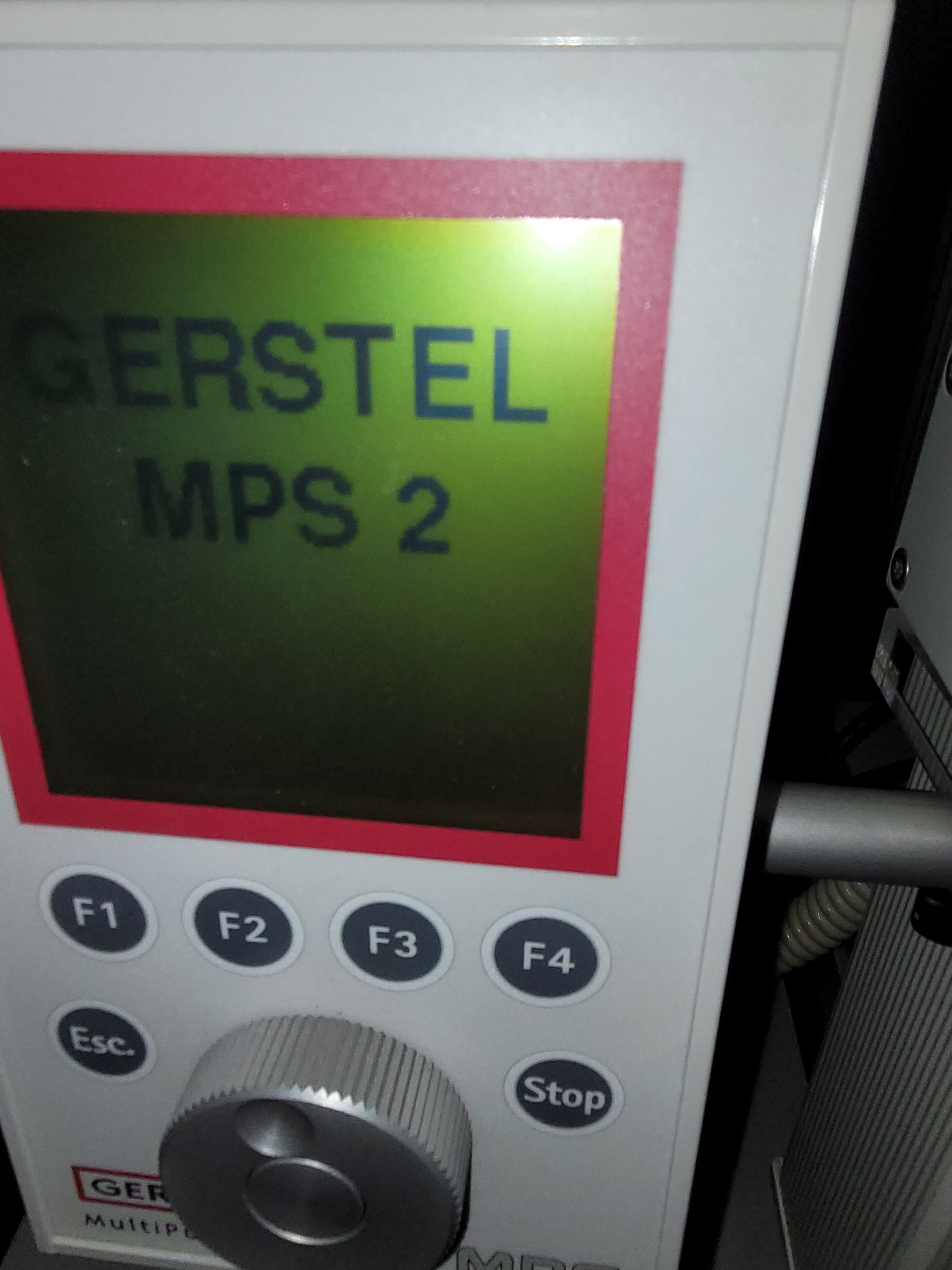 Photo Utilisé AGILENT / HP / HEWLETT-PACKARD / KEYSIGHT 6890N / 5975 À vendre