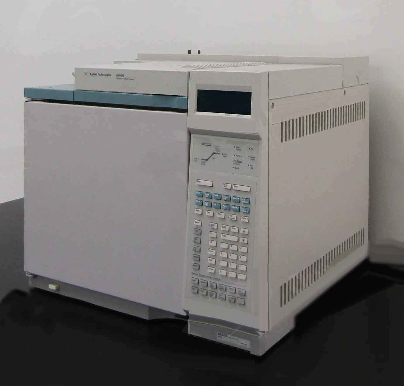 Photo Used AGILENT / HP / HEWLETT-PACKARD / KEYSIGHT 6890N For Sale