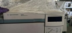 フォト（写真） 使用される AGILENT / HP / HEWLETT-PACKARD / KEYSIGHT 6890N 販売のために