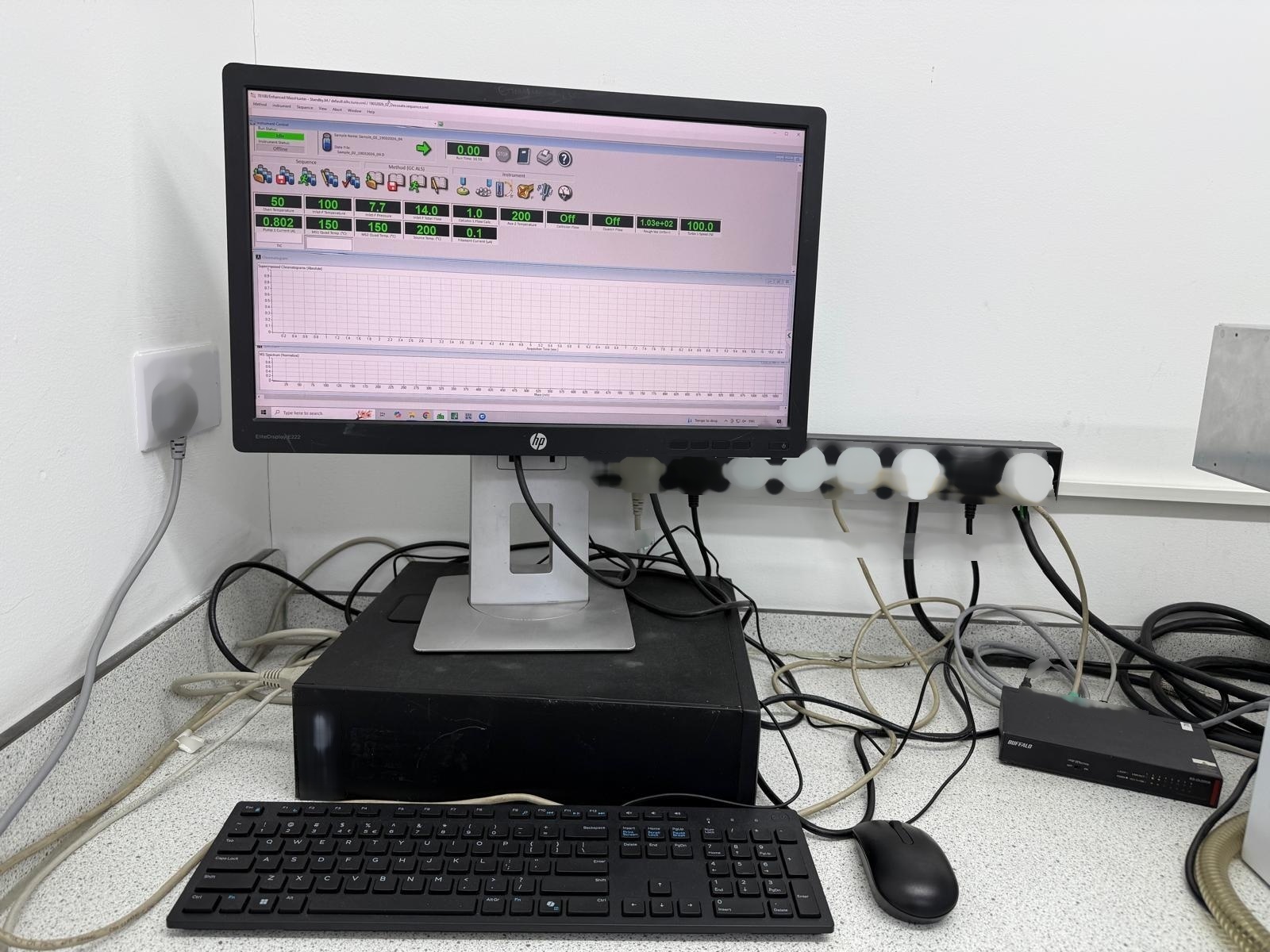 Photo Used AGILENT / HP / HEWLETT-PACKARD / KEYSIGHT 7010B For Sale