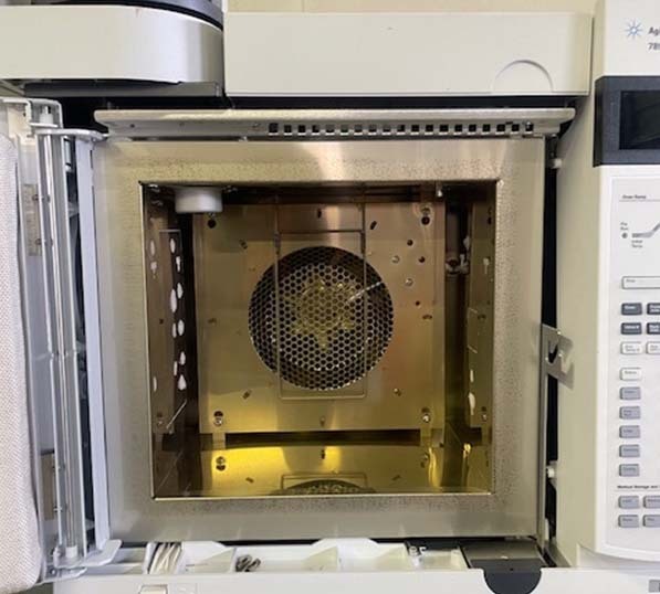Photo Used AGILENT / HP / HEWLETT-PACKARD / KEYSIGHT GC7890A For Sale