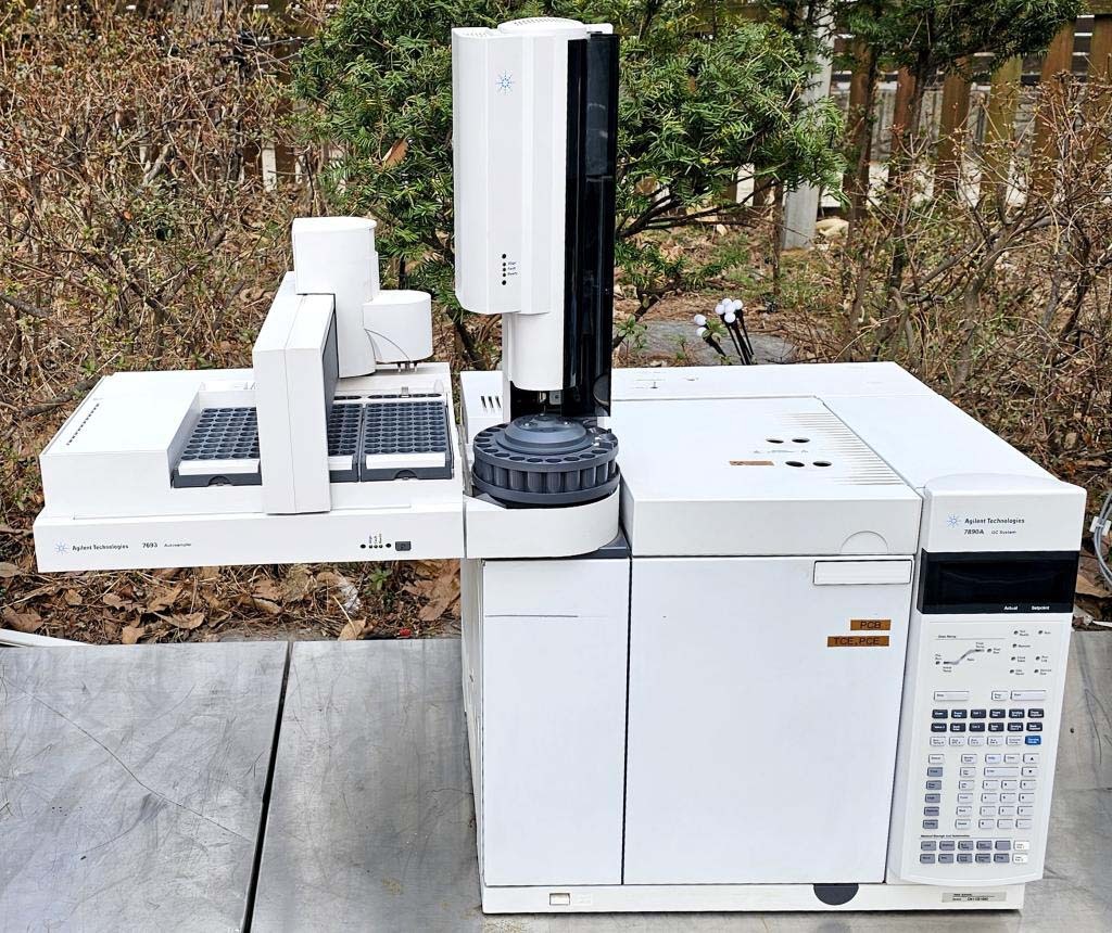 Photo Used AGILENT / HP / HEWLETT-PACKARD / KEYSIGHT 7890A For Sale