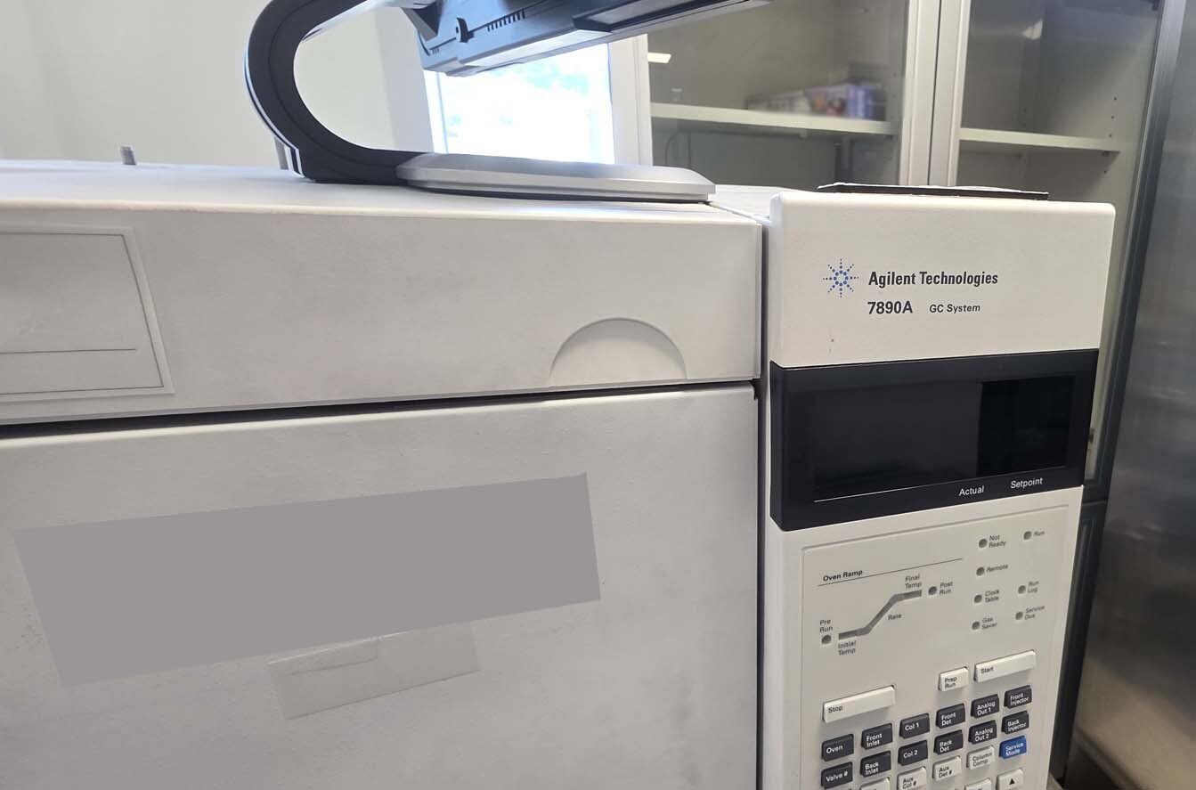 Foto Verwendet AGILENT / HP / HEWLETT-PACKARD / KEYSIGHT 7890 Zum Verkauf