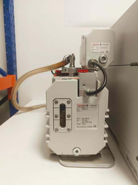 Photo Used AGILENT / HP / HEWLETT-PACKARD / KEYSIGHT 7890A / 5975C For Sale