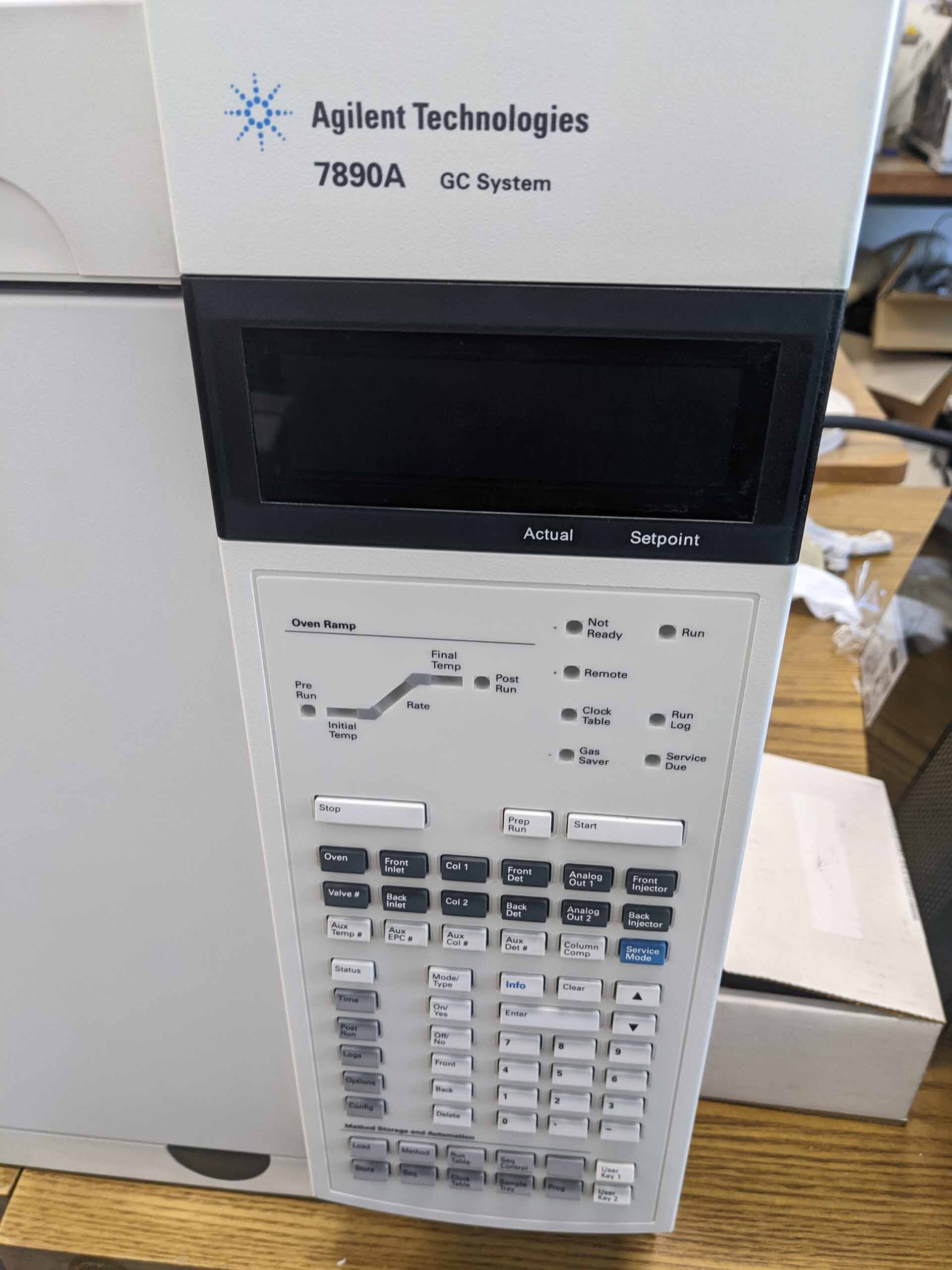 Photo Utilisé AGILENT / HP / HEWLETT-PACKARD / KEYSIGHT 7890A À vendre