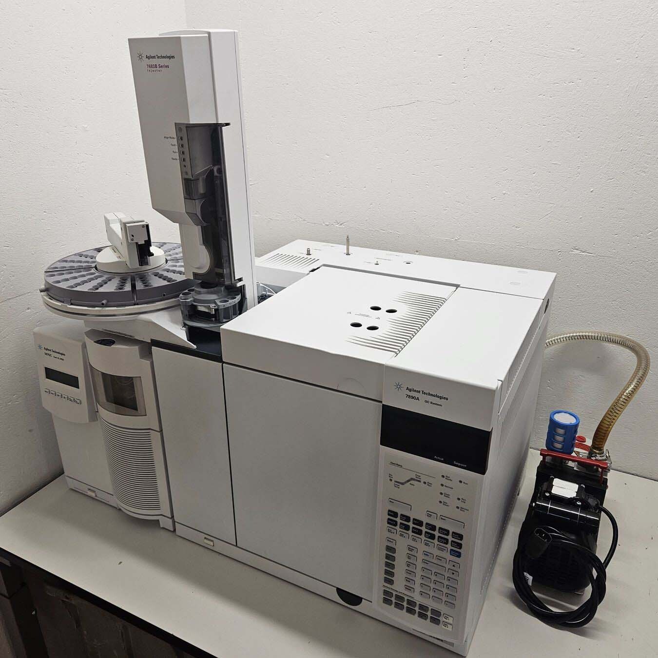 圖為 已使用的 AGILENT / HP / HEWLETT-PACKARD / KEYSIGHT 7890A 待售