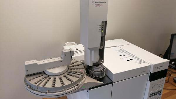 圖為 已使用的 AGILENT / HP / HEWLETT-PACKARD / KEYSIGHT 7890A 待售