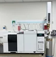 Foto Verwendet AGILENT / HP / HEWLETT-PACKARD / KEYSIGHT 7890B / 5977B Zum Verkauf