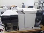 Photo Utilisé AGILENT / HP / HEWLETT-PACKARD / KEYSIGHT 7890B / 7000C À vendre