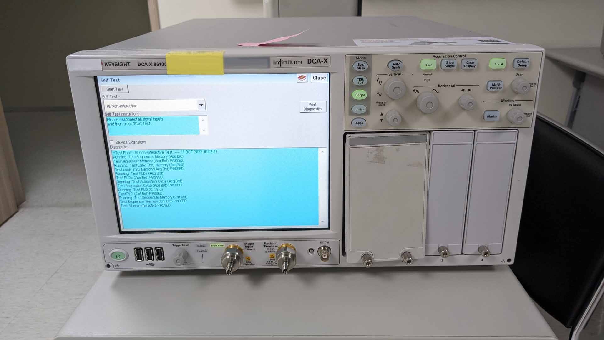 Photo Used AGILENT / HP / HEWLETT-PACKARD / KEYSIGHT 86100D For Sale