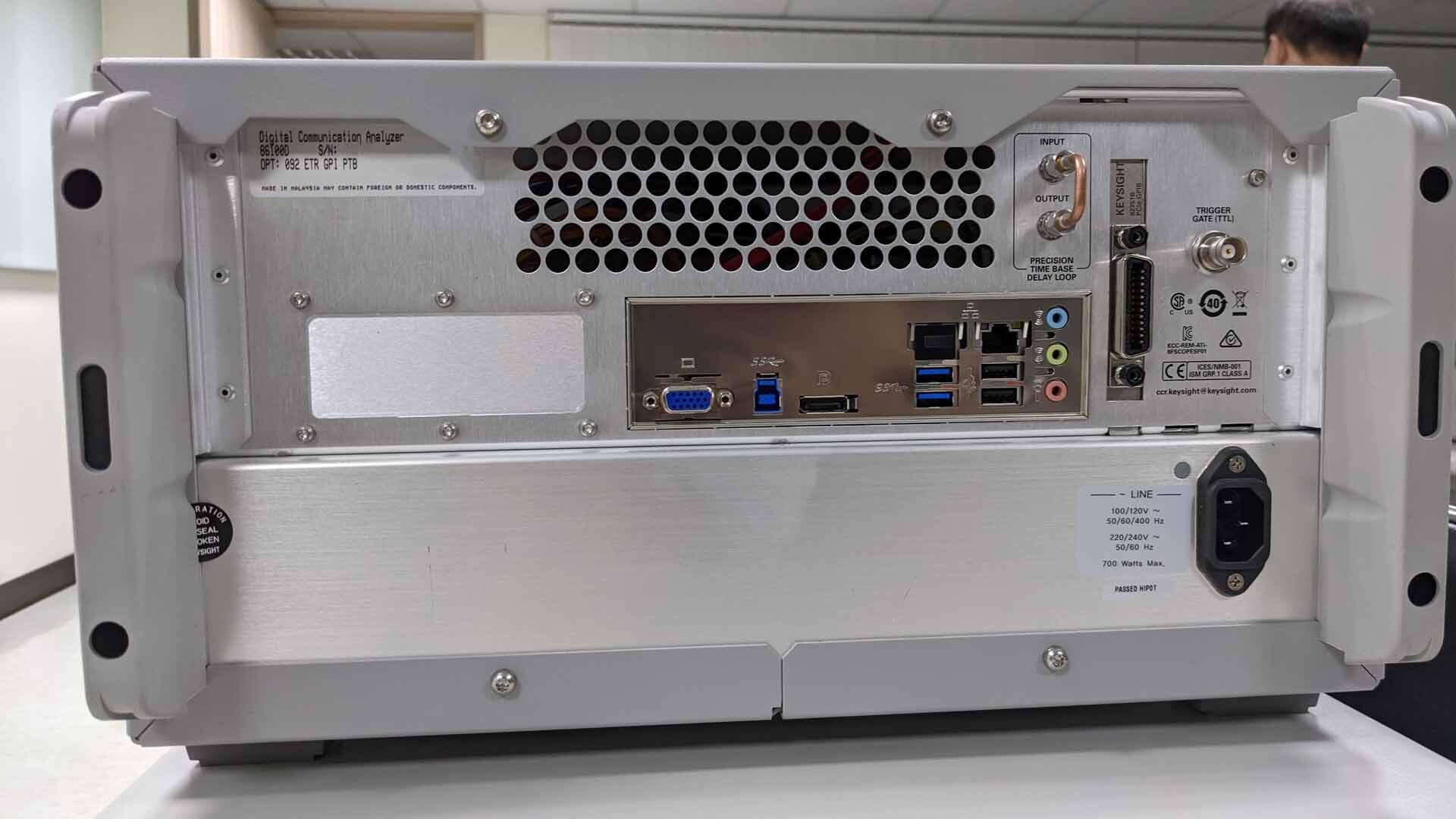 圖為 已使用的 AGILENT / HP / HEWLETT-PACKARD / KEYSIGHT 86100D 待售