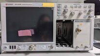 Photo Utilisé AGILENT / HP / HEWLETT-PACKARD / KEYSIGHT 86100D À vendre