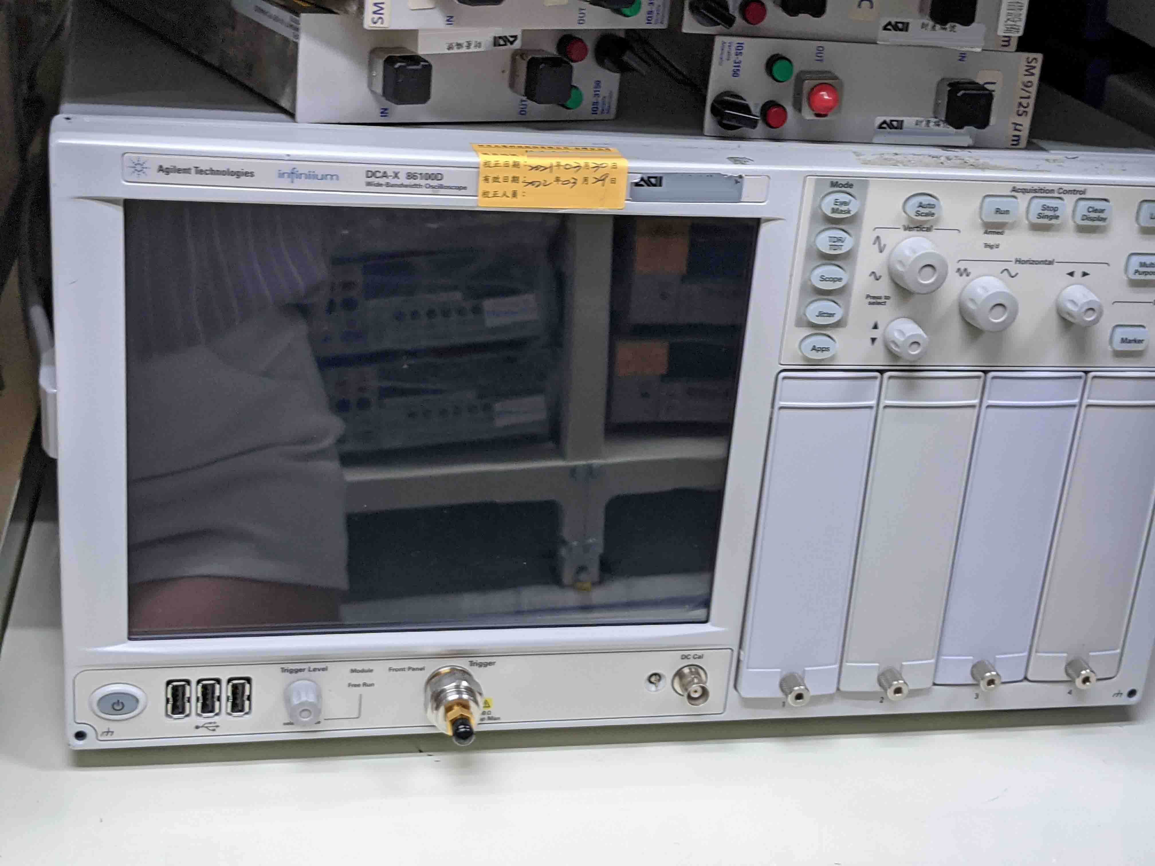 Photo Utilisé AGILENT / HP / HEWLETT-PACKARD / KEYSIGHT 86100D À vendre