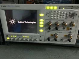 Foto Verwendet AGILENT / HP / HEWLETT-PACKARD / KEYSIGHT 86130A Zum Verkauf