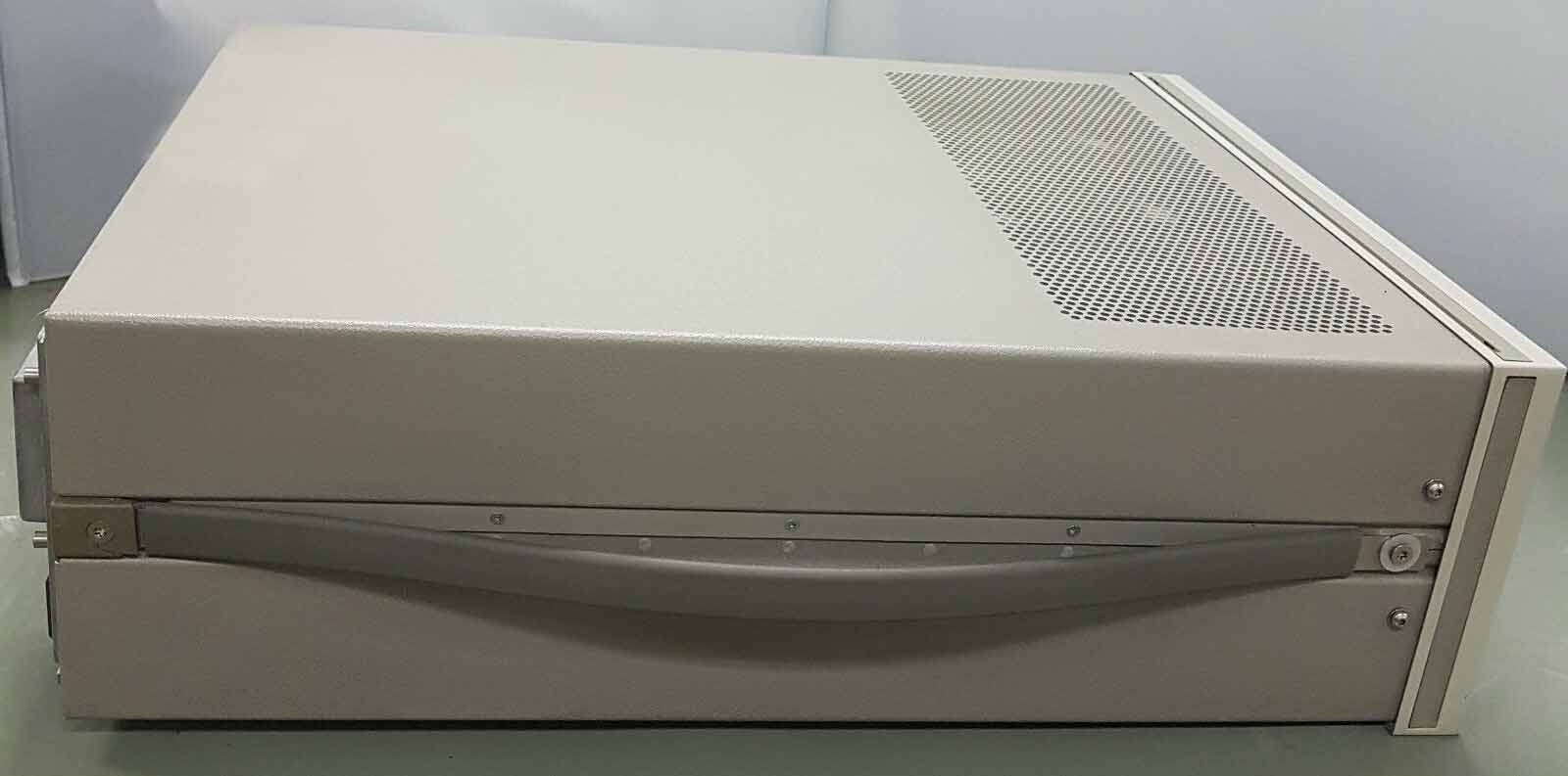 사진 사용됨 AGILENT / HP / HEWLETT-PACKARD / KEYSIGHT 8644B 판매용