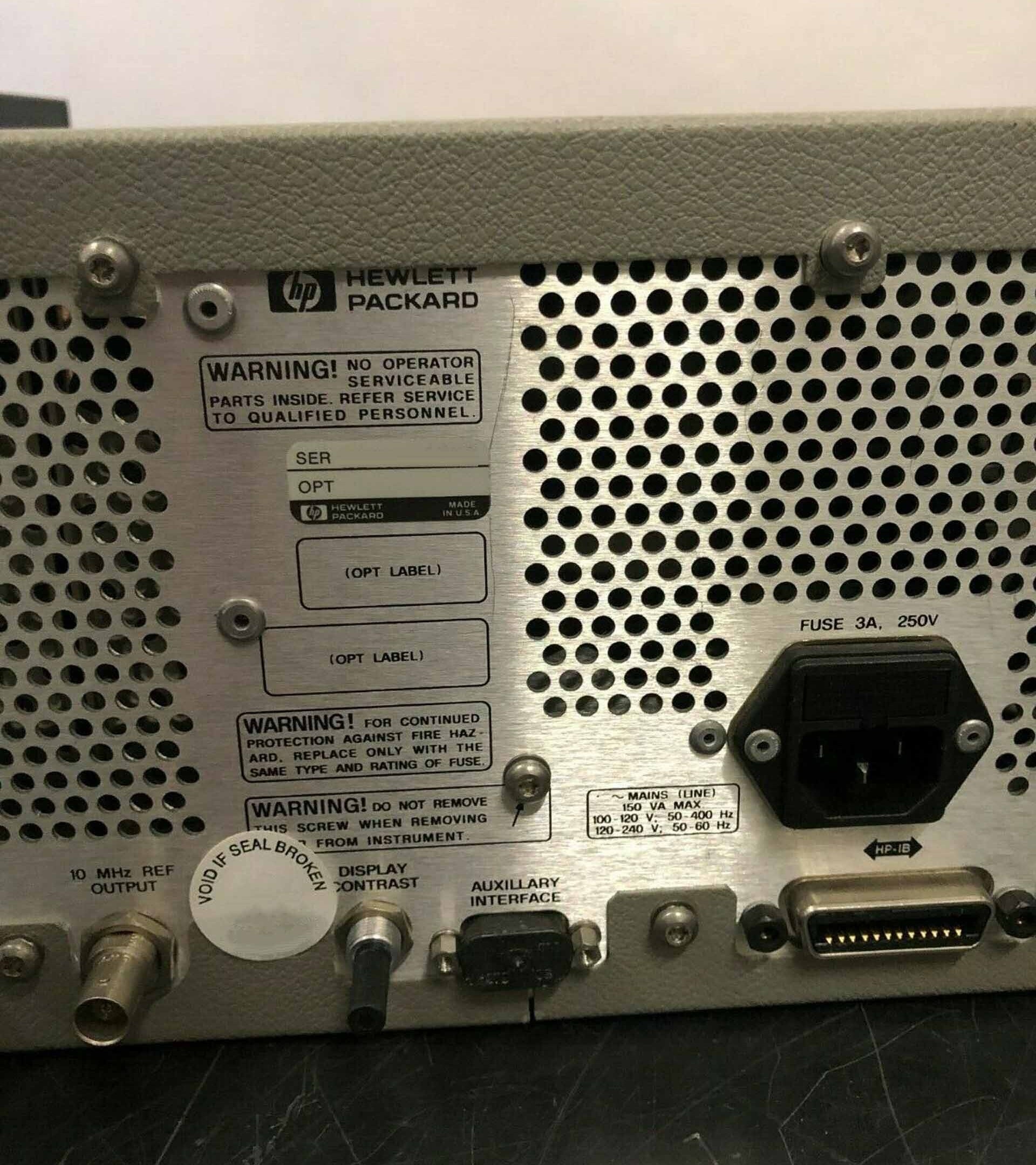 Photo Used AGILENT / HP / HEWLETT-PACKARD / KEYSIGHT 8647A For Sale