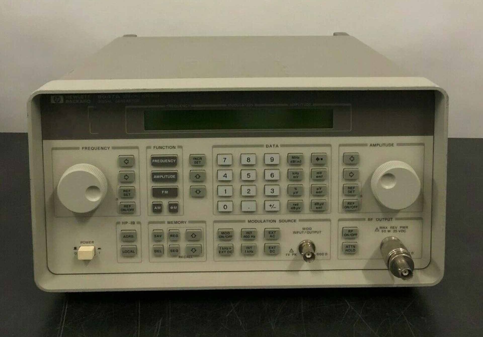 사진 사용됨 AGILENT / HP / HEWLETT-PACKARD / KEYSIGHT 8647A 판매용