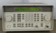 Photo Utilisé AGILENT / HP / HEWLETT-PACKARD / KEYSIGHT 8648C À vendre