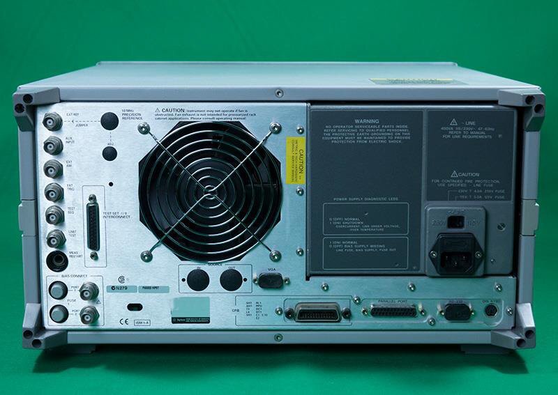 사진 사용됨 AGILENT / HP / HEWLETT-PACKARD / KEYSIGHT 8719ES 판매용