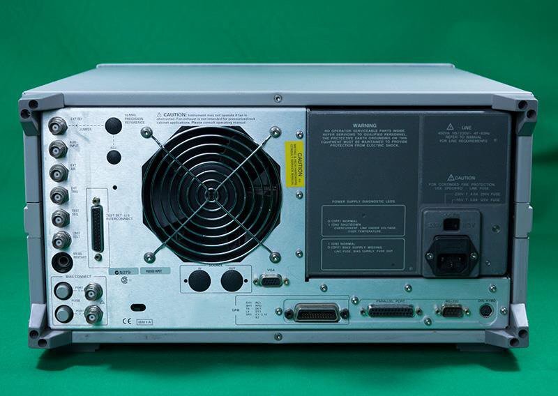 Photo Used AGILENT / HP / HEWLETT-PACKARD / KEYSIGHT 8719ES For Sale