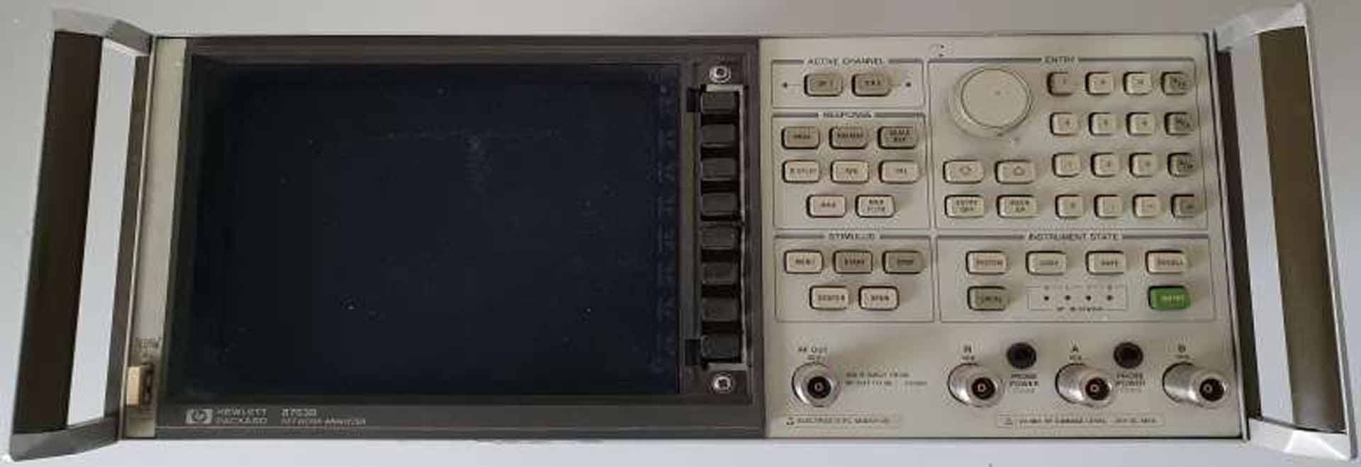 Photo Used AGILENT / HP / HEWLETT-PACKARD / KEYSIGHT 8753B For Sale