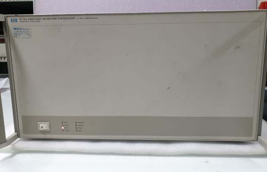 フォト（写真） 使用される AGILENT / HP / HEWLETT-PACKARD / KEYSIGHT 8770A 販売のために