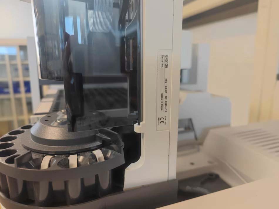 Photo Used AGILENT / HP / HEWLETT-PACKARD / KEYSIGHT 8890 / G3540A For Sale