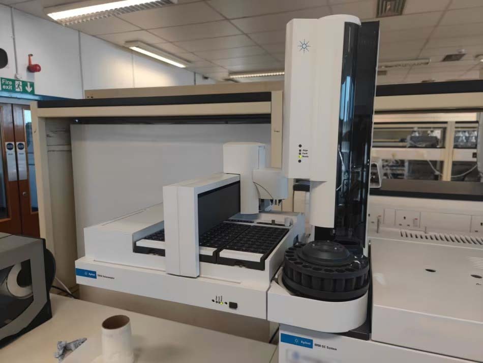 Photo Used AGILENT / HP / HEWLETT-PACKARD / KEYSIGHT 8890 / G3540A For Sale