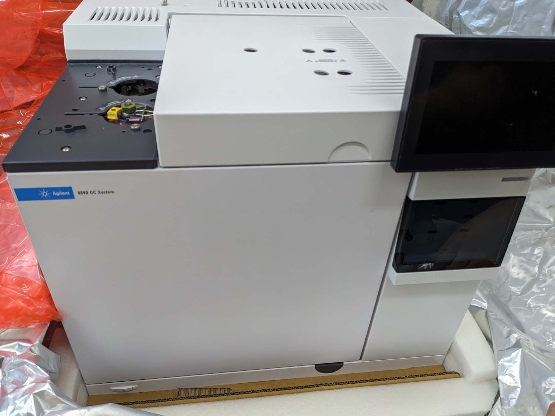 Photo Used AGILENT / HP / HEWLETT-PACKARD / KEYSIGHT 8890 For Sale