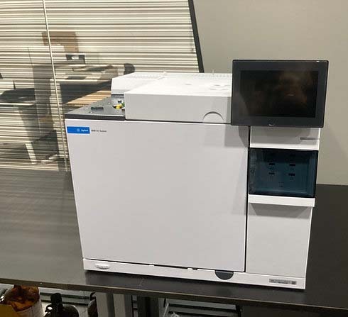 Foto Verwendet AGILENT / HP / HEWLETT-PACKARD / KEYSIGHT 8890 Zum Verkauf