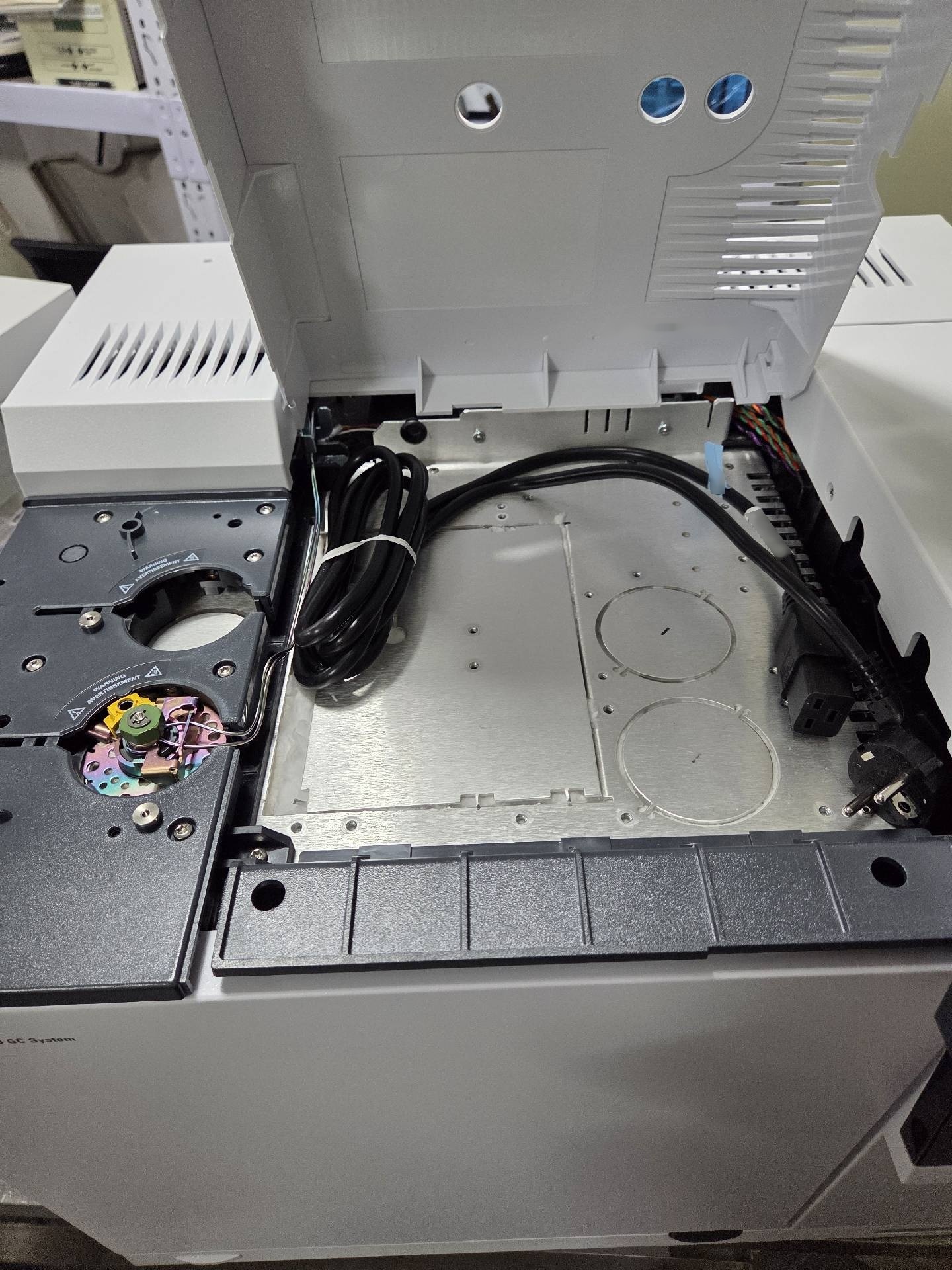 フォト（写真） 使用される AGILENT / HP / HEWLETT-PACKARD / KEYSIGHT 8890A + 5977B 販売のために