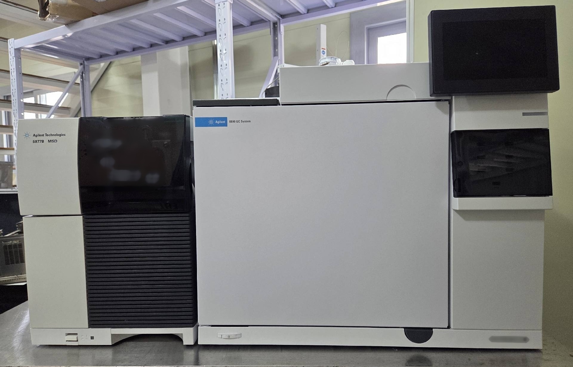 フォト（写真） 使用される AGILENT / HP / HEWLETT-PACKARD / KEYSIGHT 8890A + 5977B 販売のために